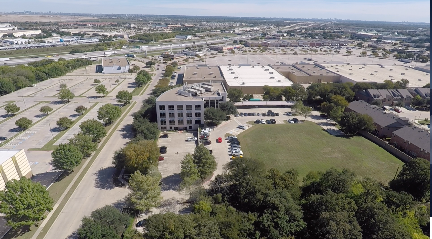  drone height view of 417 Oakbend Drive 