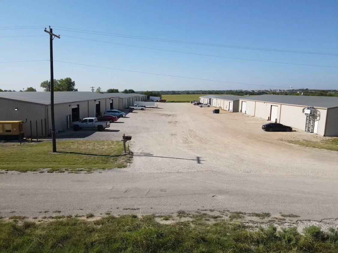900902 Utility Road, Sanger, TX — Scott Brown Commercial