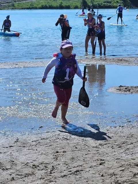 kids paddling.jpeg