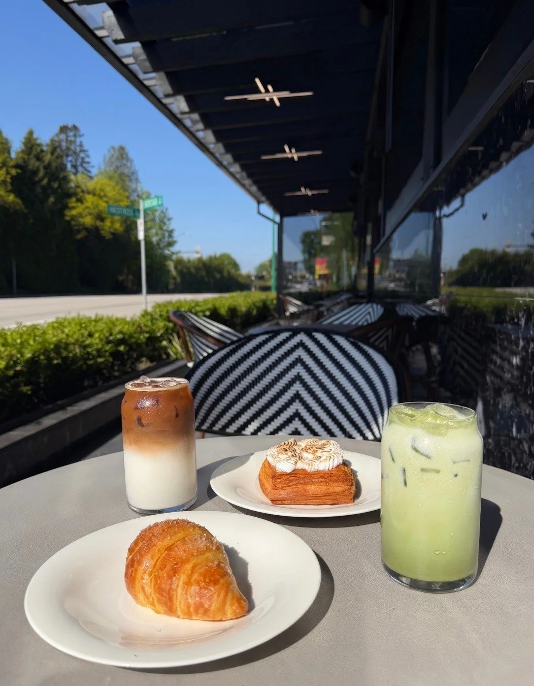 It's patio season! We wait all year for this. And we've got two lovely patios for you to take a pause, have a sip, and a bite, and let the world slow down for just that moment.
.
Our Burnaby bistro-style patio let's you see the hustle and bustle of t