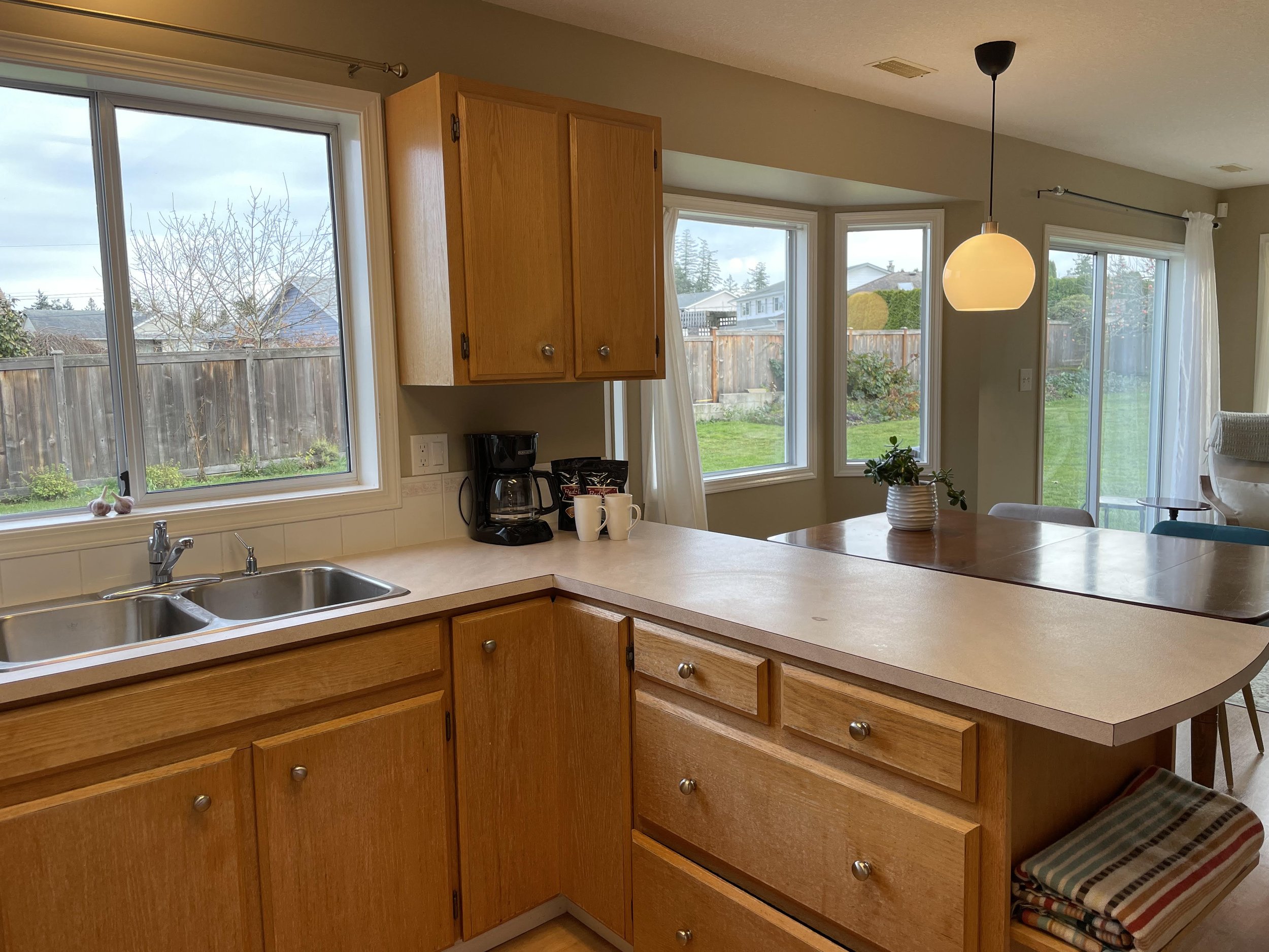 kitchen2.jpg
