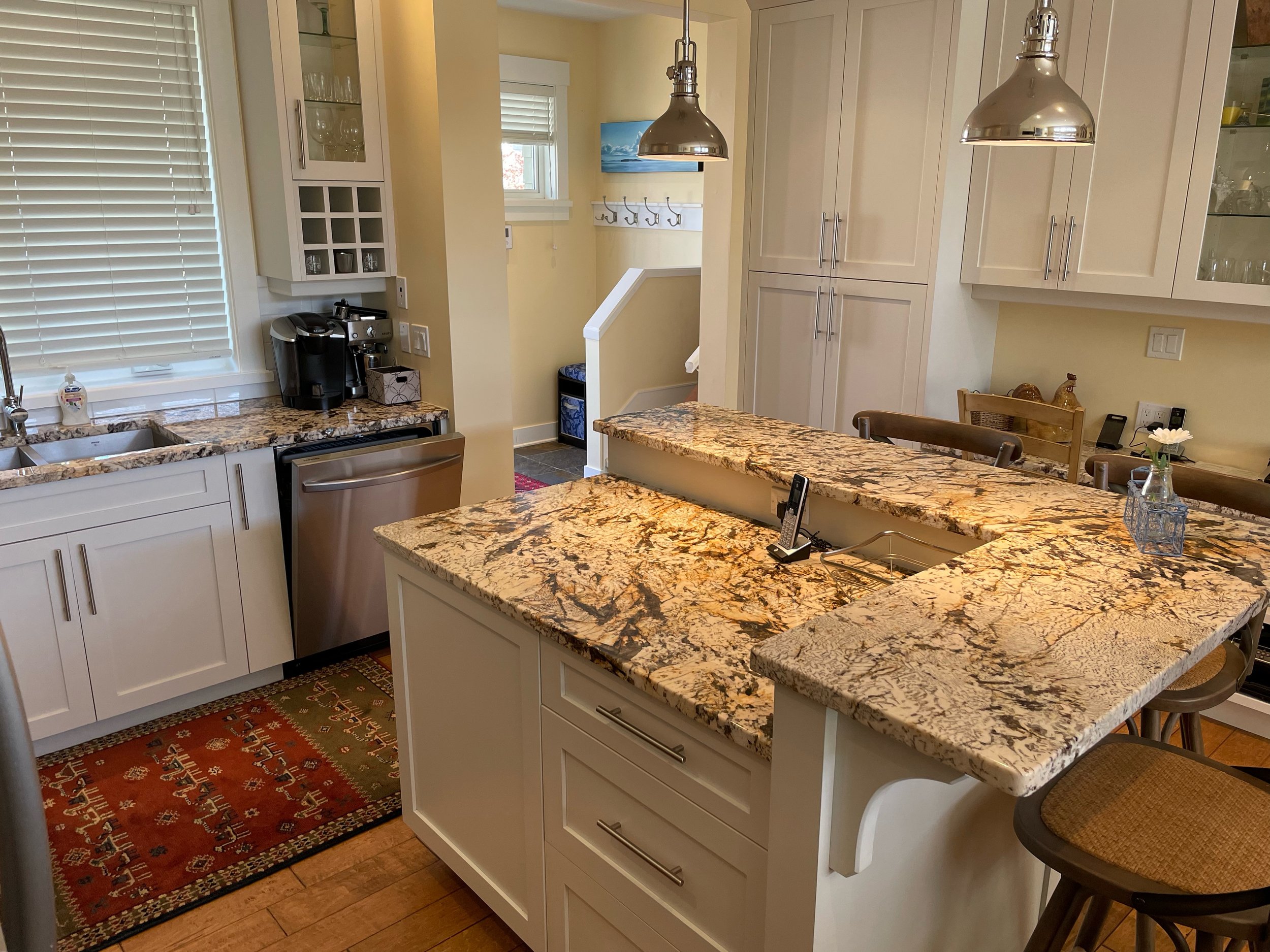 kitchen - r.jpeg