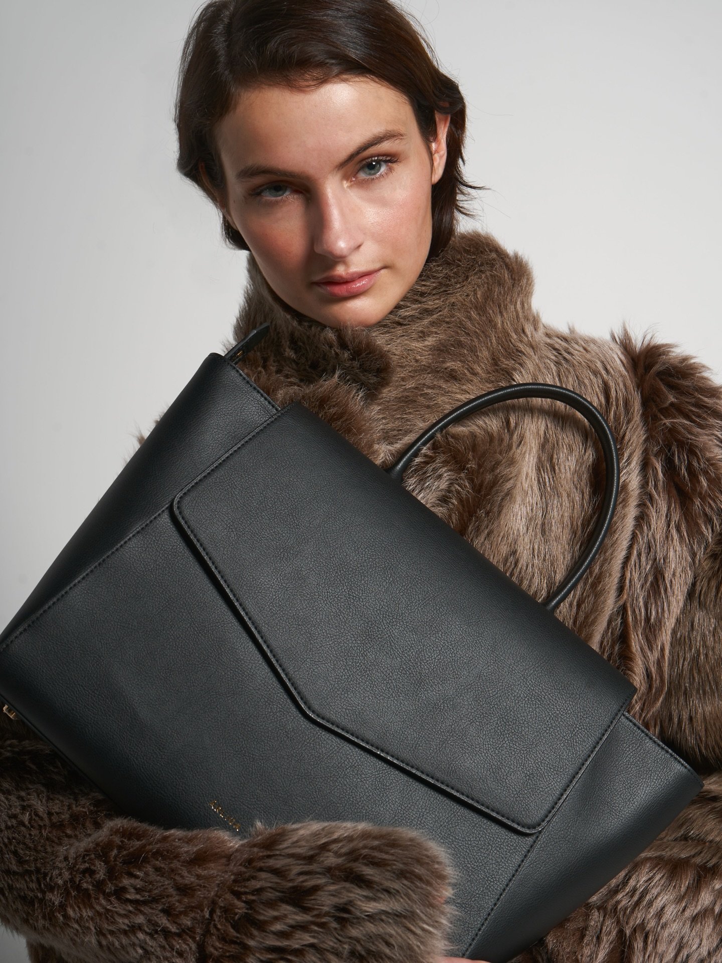 Content creation (in studio) for our Toronto-based client shot in Old Montreal. 

Our strategy? 60% Product Photography, 30% Lifestyle Reels and 10% UGC. With all of this content, our client gets to post on social media, website and newsletter for 7-