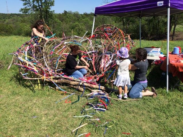  A group call the&nbsp; Prairie Fest Art Instigators &nbsp;led by&nbsp; Katey Rudd , helped create a variety of site-specific works. 