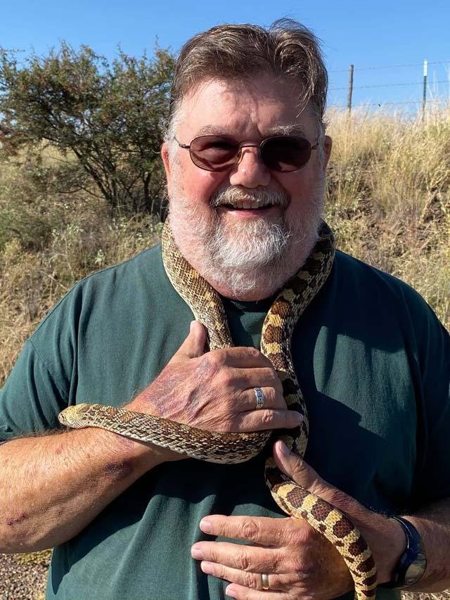  My herper friend,&nbsp; Michael Smith , could've been a snake-charmer in the circus. He's partial to&nbsp; Sonoran Gopher Snakes &nbsp;as&nbsp;neckties. 