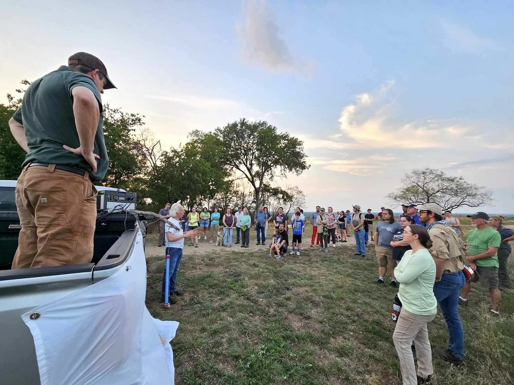  Don Young addressing the black-lighters. Photo by,  Teddy Zonker  