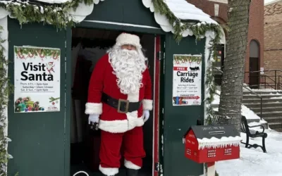 Sat/Sun - Santa’s Hut