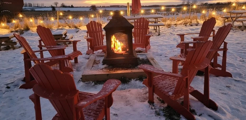 SAT &amp; SUN - Fireside Flights &amp; Festive Cheer at Applewood Farm Winery