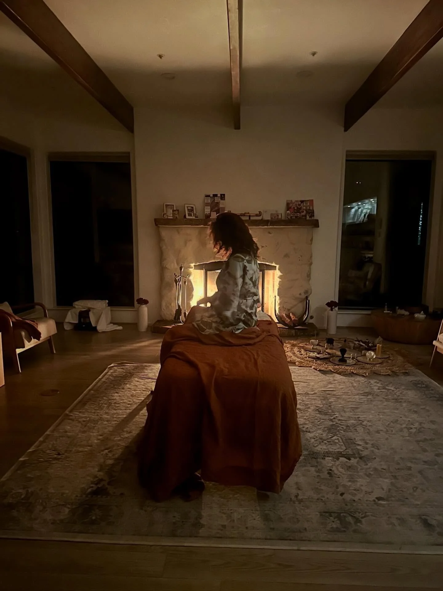 Curating ceremonial, luxurious, womb wellness experiences for women who are in the process of quantum leaping their health, wealth, and legacy is my specialty. 

Womb, Earth, Ancestor, Cosmic work. The alchemical seeds for creation. 

I believe women