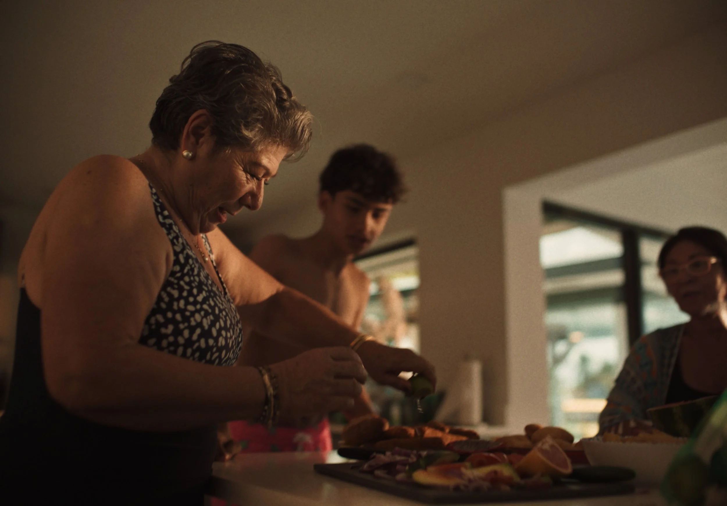 260403_AIRBNB_LATINO-TRIPS_Static_Carousel_AllRooms_02_V1 (1).jpg