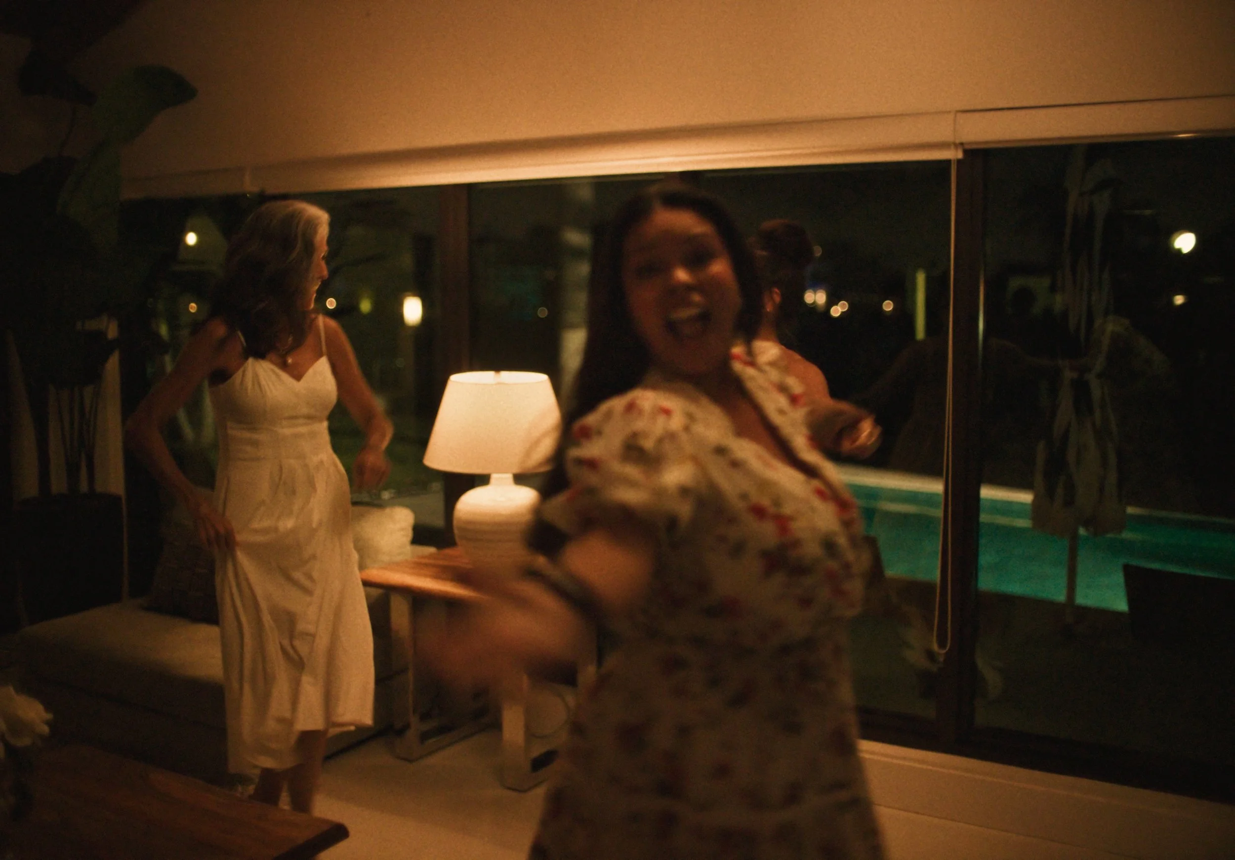 260403_AIRBNB_LATINO-TRIPS_Static_Carousel_AllRooms_03_V1 (1).jpg