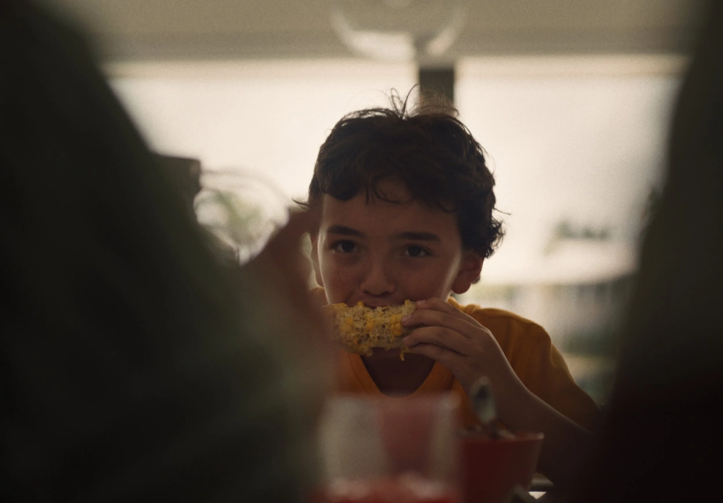 260403_AIRBNB_LATINO-TRIPS_Static_Carousel_KitchenLR_02_V1.jpg
