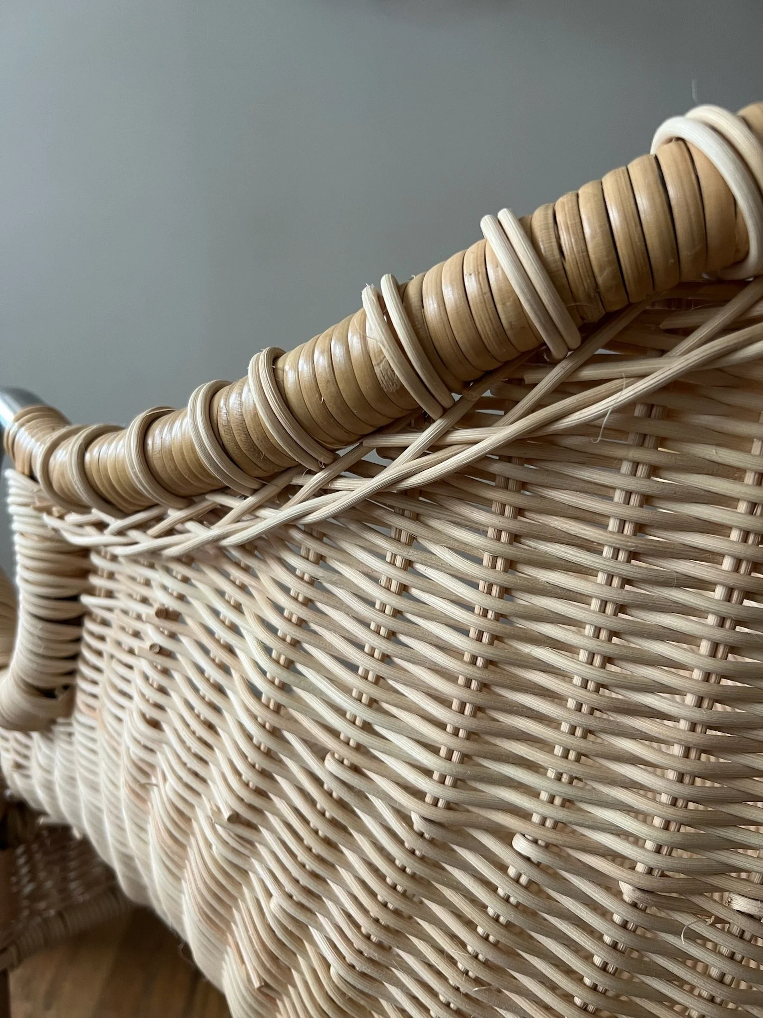 bucket-chair-close-up.JPG