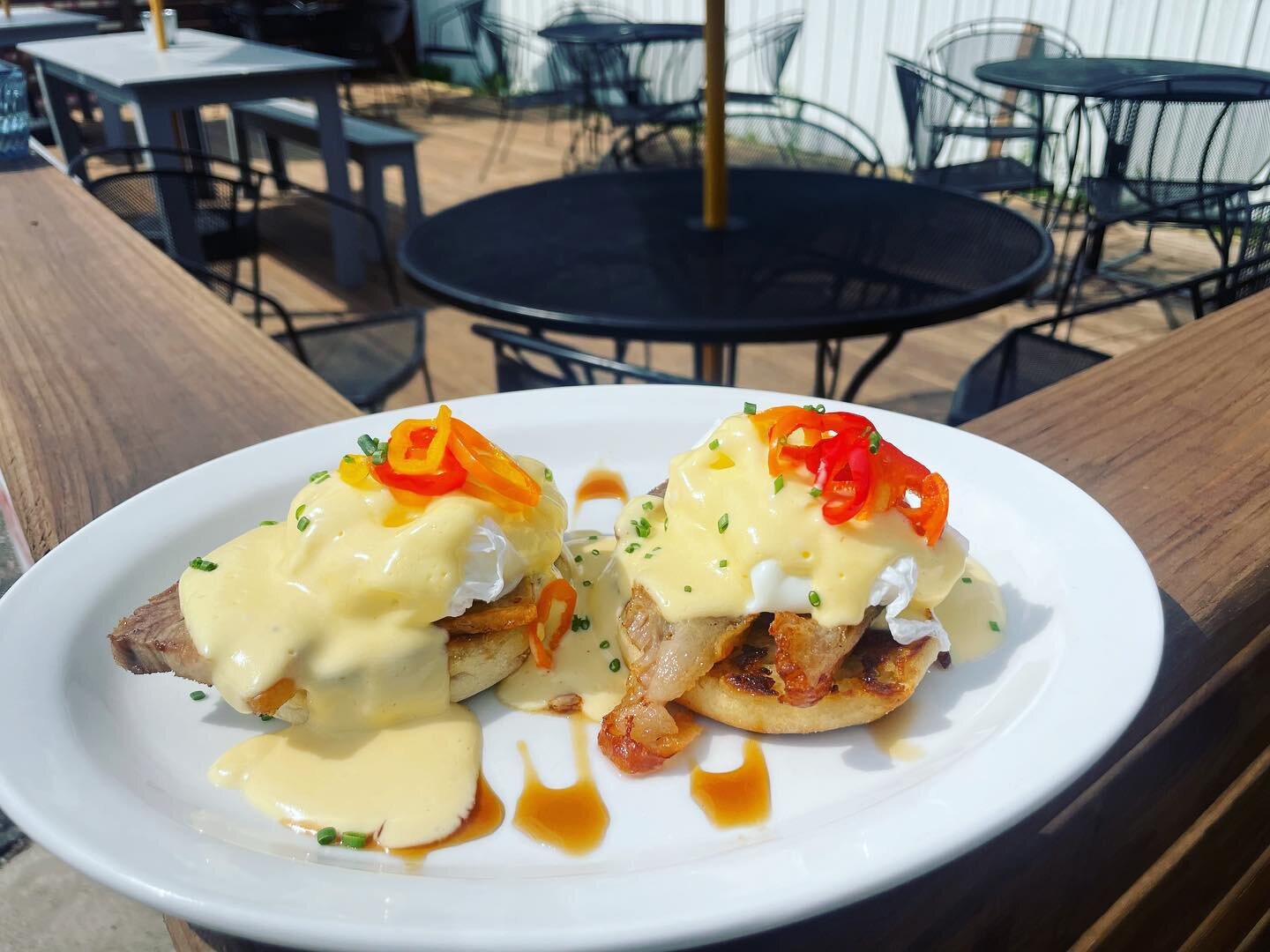 Pork Belly Eggs Benedict brunch special today! Serving breakfast until 2pm. Enjoy it on the deck!

#lakeeffectrestaurant #islandlake #eggsbenedict