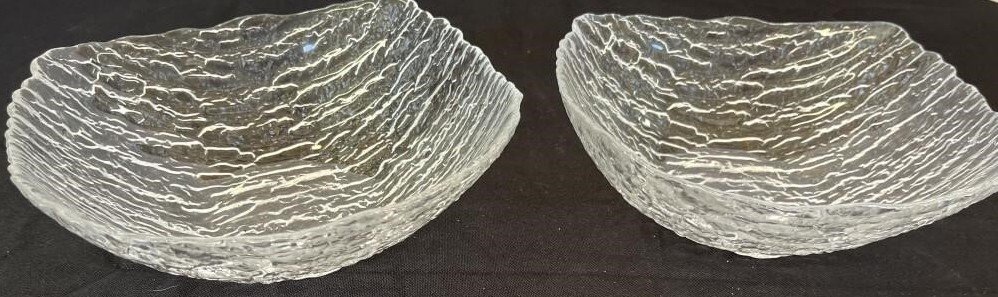 Glass Bowls pic1.jpeg