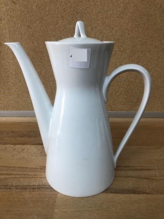 Rosenthal Tea Set Pot w: Lid.jpeg