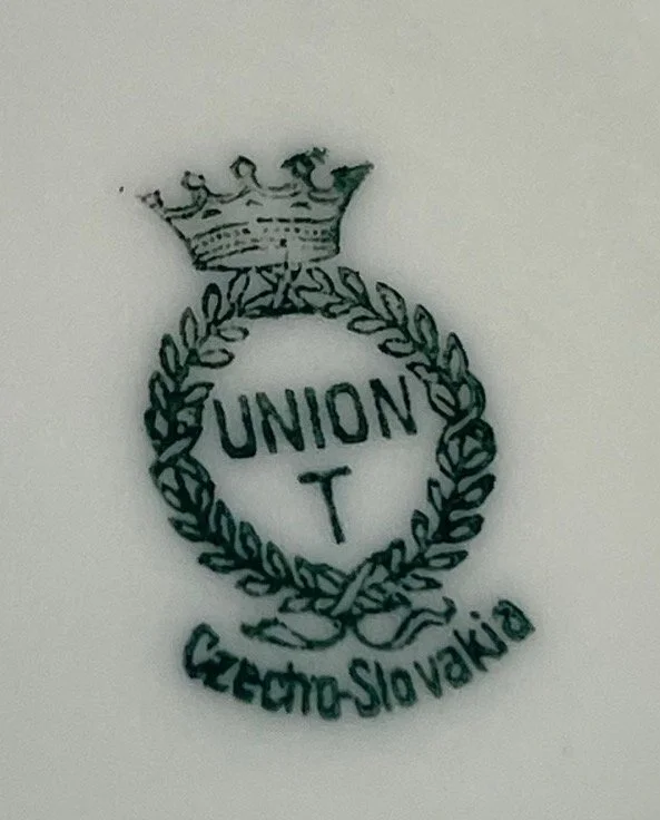 Vintage Union-T Czecho-slavakia Dinner Plates P4.jpg