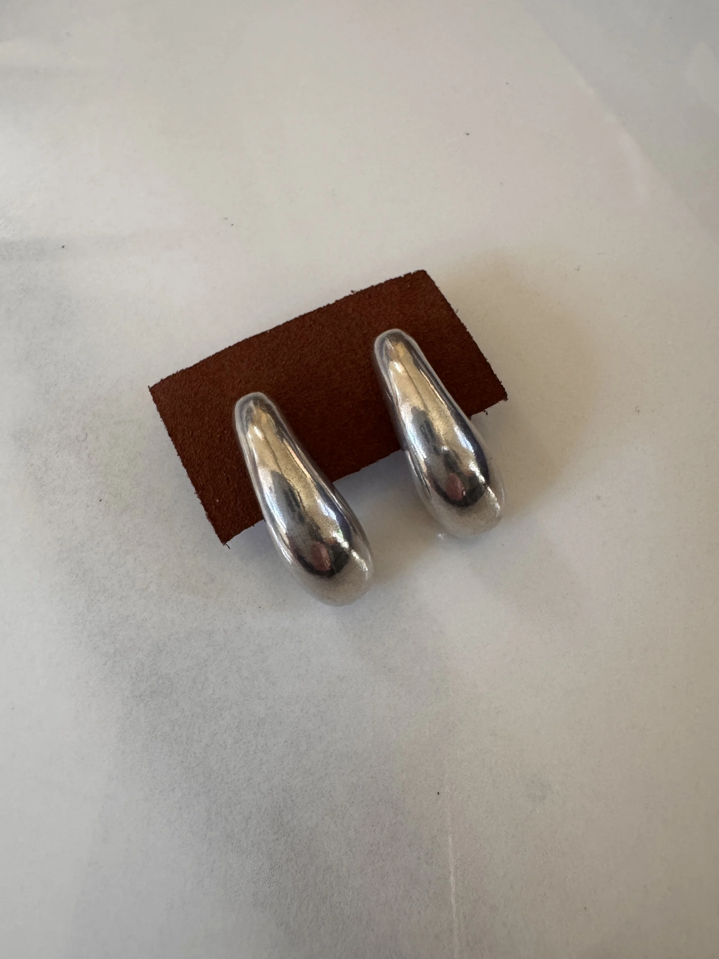 cashew large silver 1.JPG