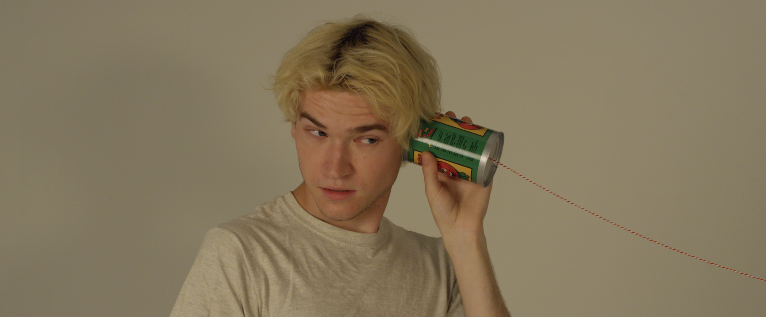 Still from "Seduce reuse recycle"