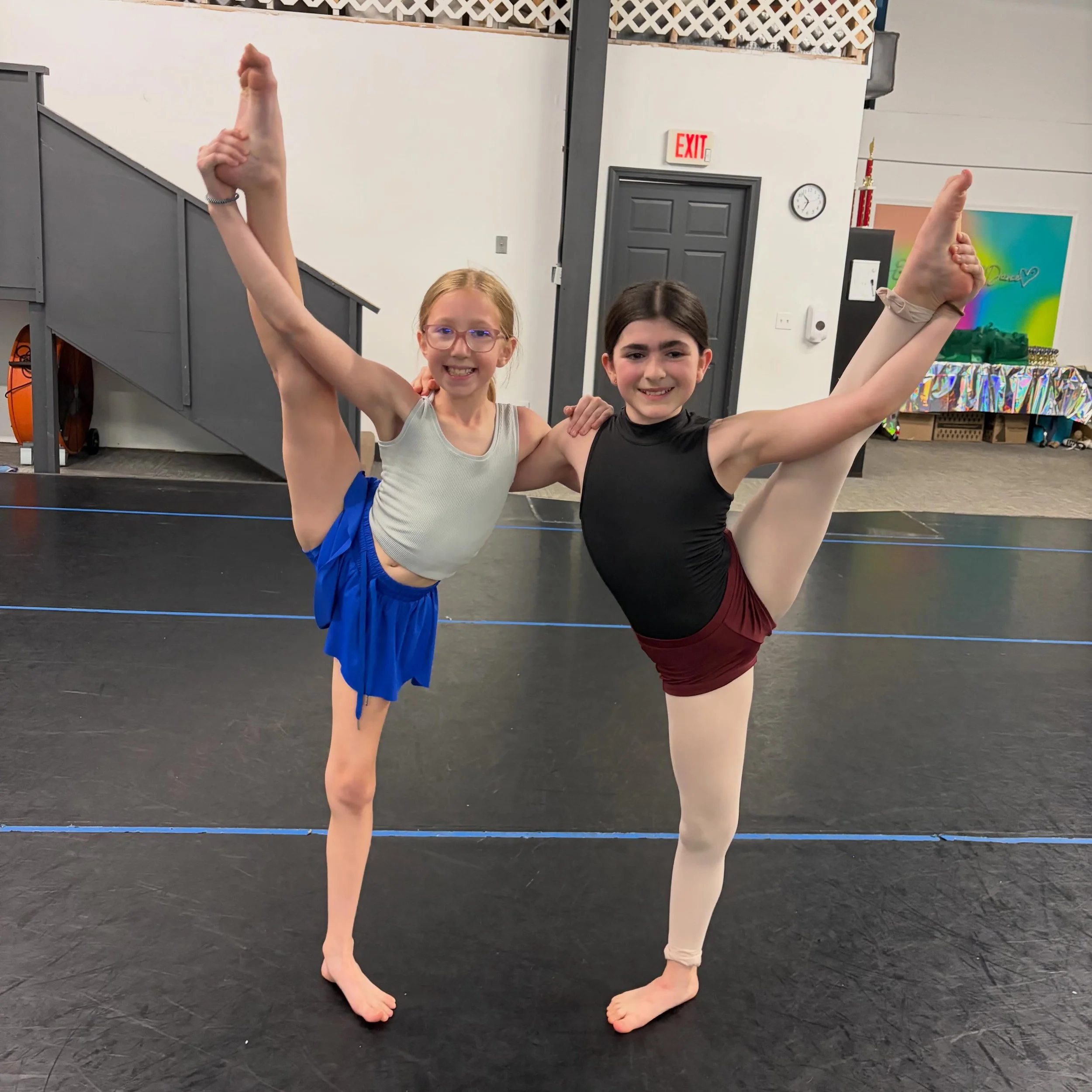 Flexibility is better with friends 👯&zwj;♀️