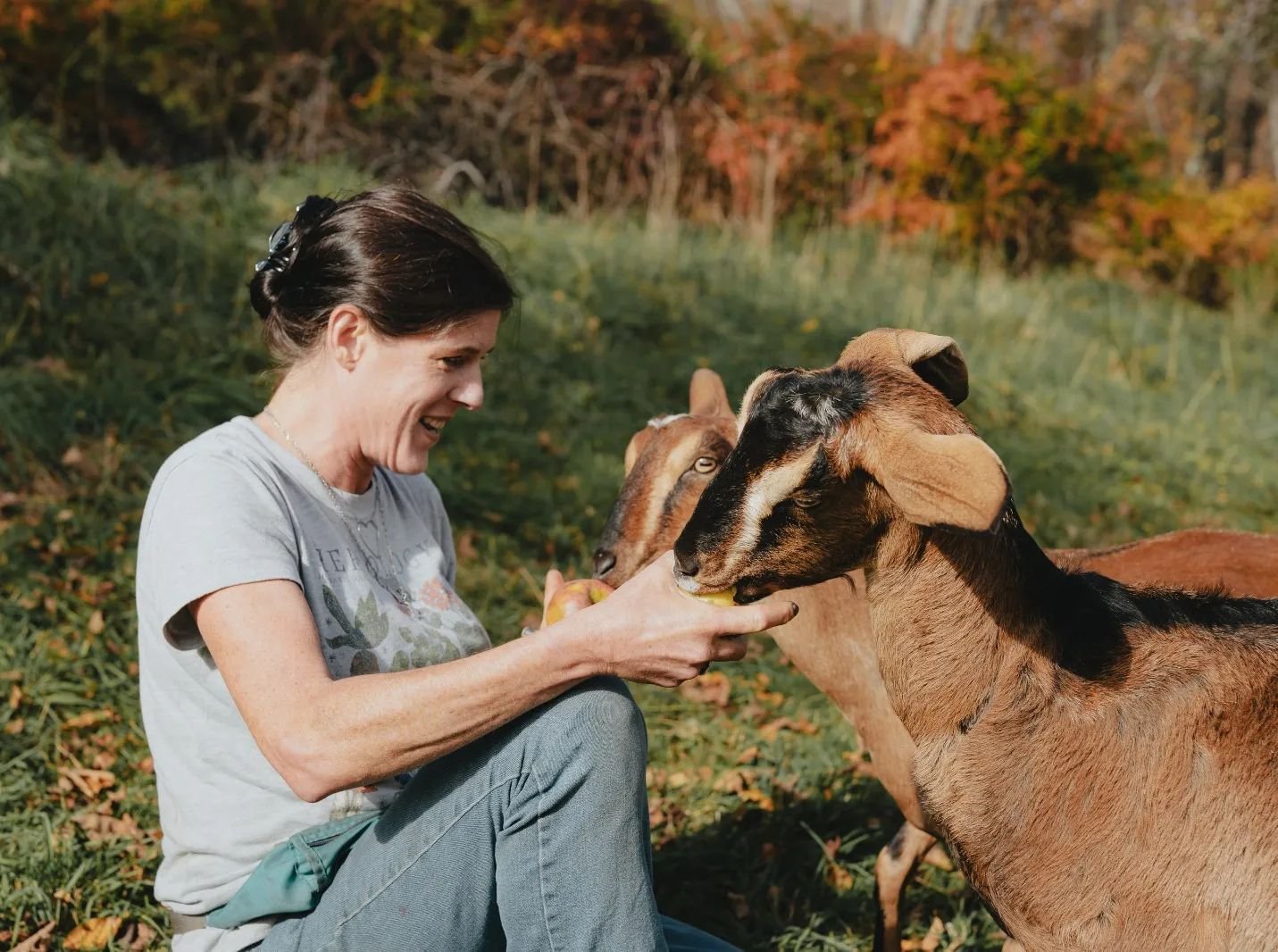 Allow us to introduce the charming Meagan Fredrick, fondly known as the goat mother at Hemlock Neversink and founder of @frederickfarmgoats. The resident goats have captured hearts since day one, becoming a beloved highlight for our guests. Spending 