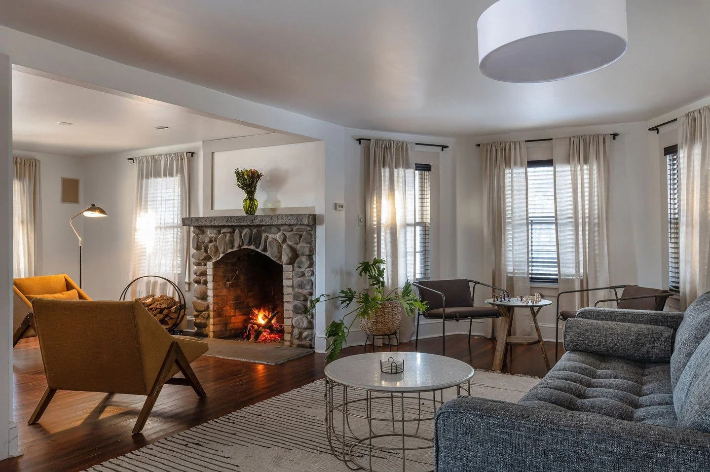 It's giving quintessential country getaway in the Catskills.

We love Bobbie's Farmhouse&mdash;our fully renovated three-bedroom, three bathroom home. It's perfect for family gatherings and large group getaways. With a spacious private backyard, BBQ 