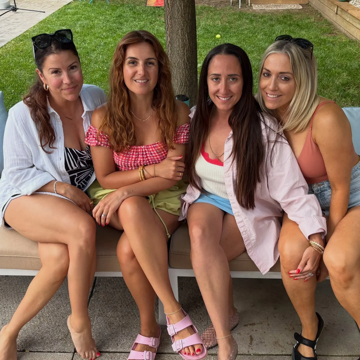 We treat our business like we treat our friendships. 

With loyalty, consistency &amp; pride ❤️

#friendshipgoals❤️ #perfectlyput #lastingmemories #friendship #loveyourfriends