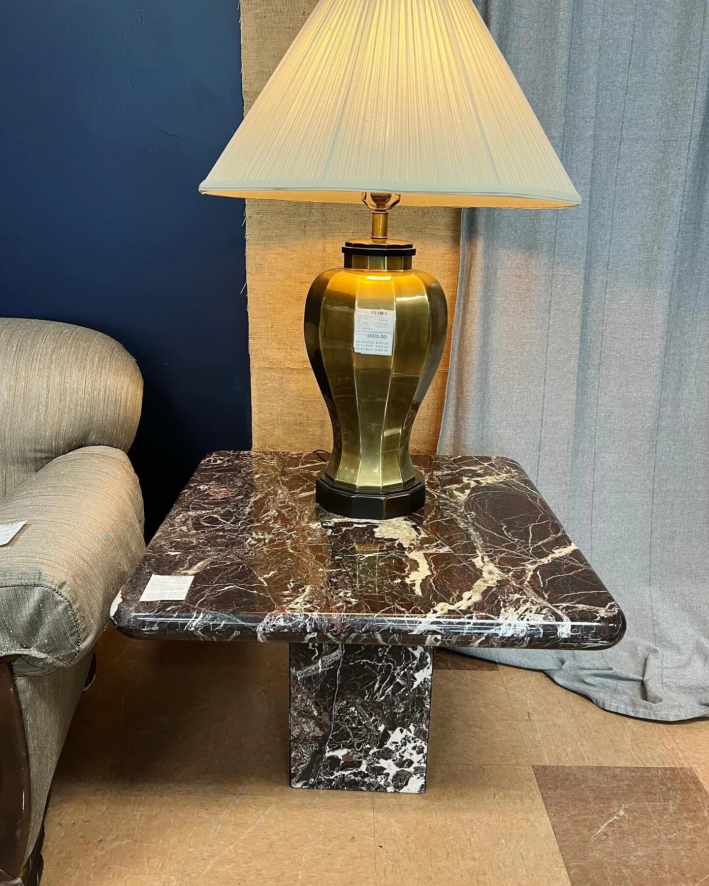 Vintage Marble Coffee and Side table! The colors in these two are amazing- black, cream, red and greens&hellip; stunning!