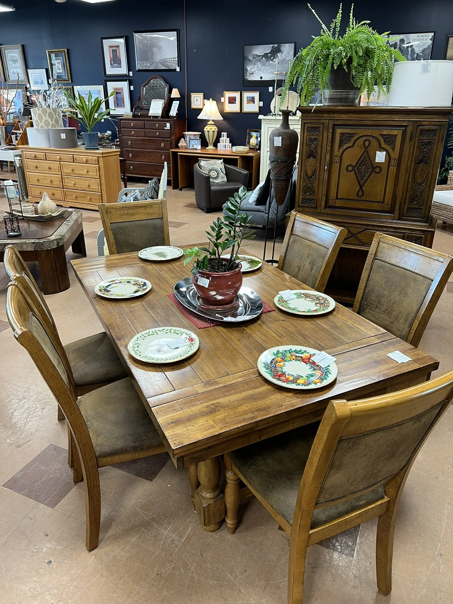 Price includes chairs!