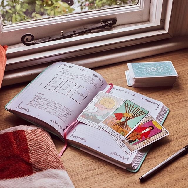 modernwitchtarotjournal.jpg