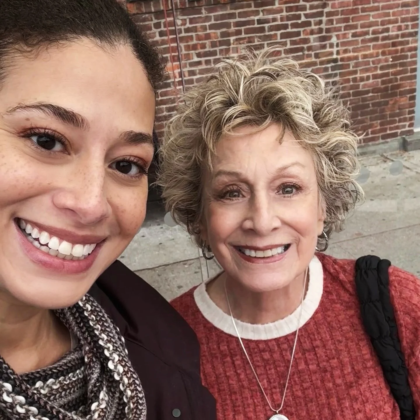 Yes, yes, this is a little late. Sometimes when giving thanks you share more than love and food and goodness&hellip; you also share germs! 😂 

But anyhow - on the mend, as this year also is winding down towards its end. Healing and endings sometimes