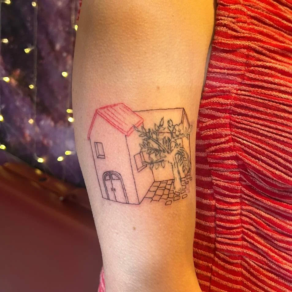 Cute lil house add on to a previous tree tattoo 

I love the red roof &hearts;️

#madisonwi #femaletattooartists #fineline