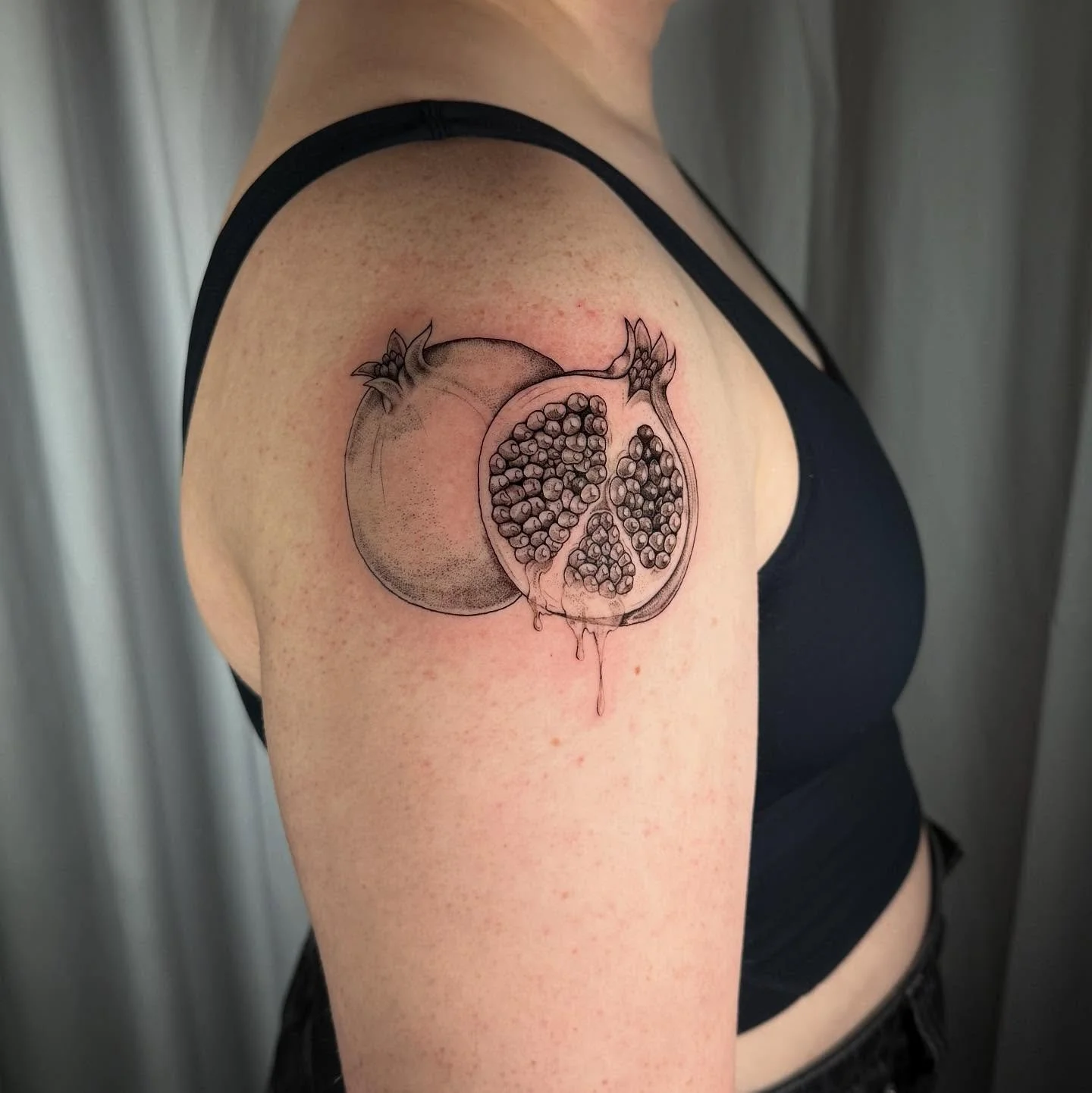 Black and gray pomegranates &hearts;️

Start of a Greek mythology sleeve 

#blackandgraytattoos #madisonwi #femaletattooartist #tattoos