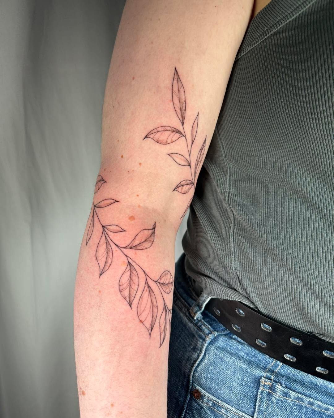 Vine wrap 💕 🌱  #femaletattooartist #finelinetattoo #MadisonWI #vinetattoo