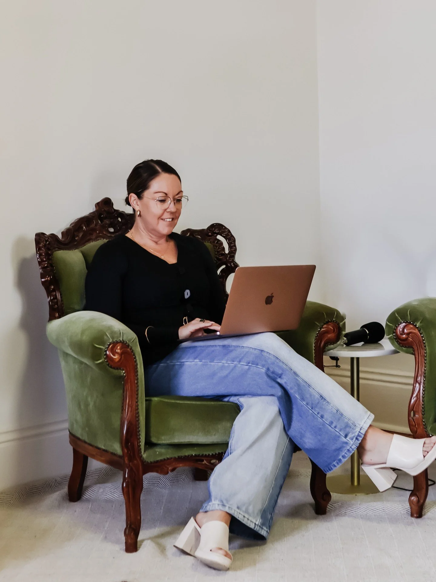 🎙️ Real questions. Real people. Real health talk.

This week on It All Starts Within&hellip; with Rebecca East Nurse Practitioner, I answered a few quick-fire listener questions from our local community 💌

From fatigue and gut health to burnout, me