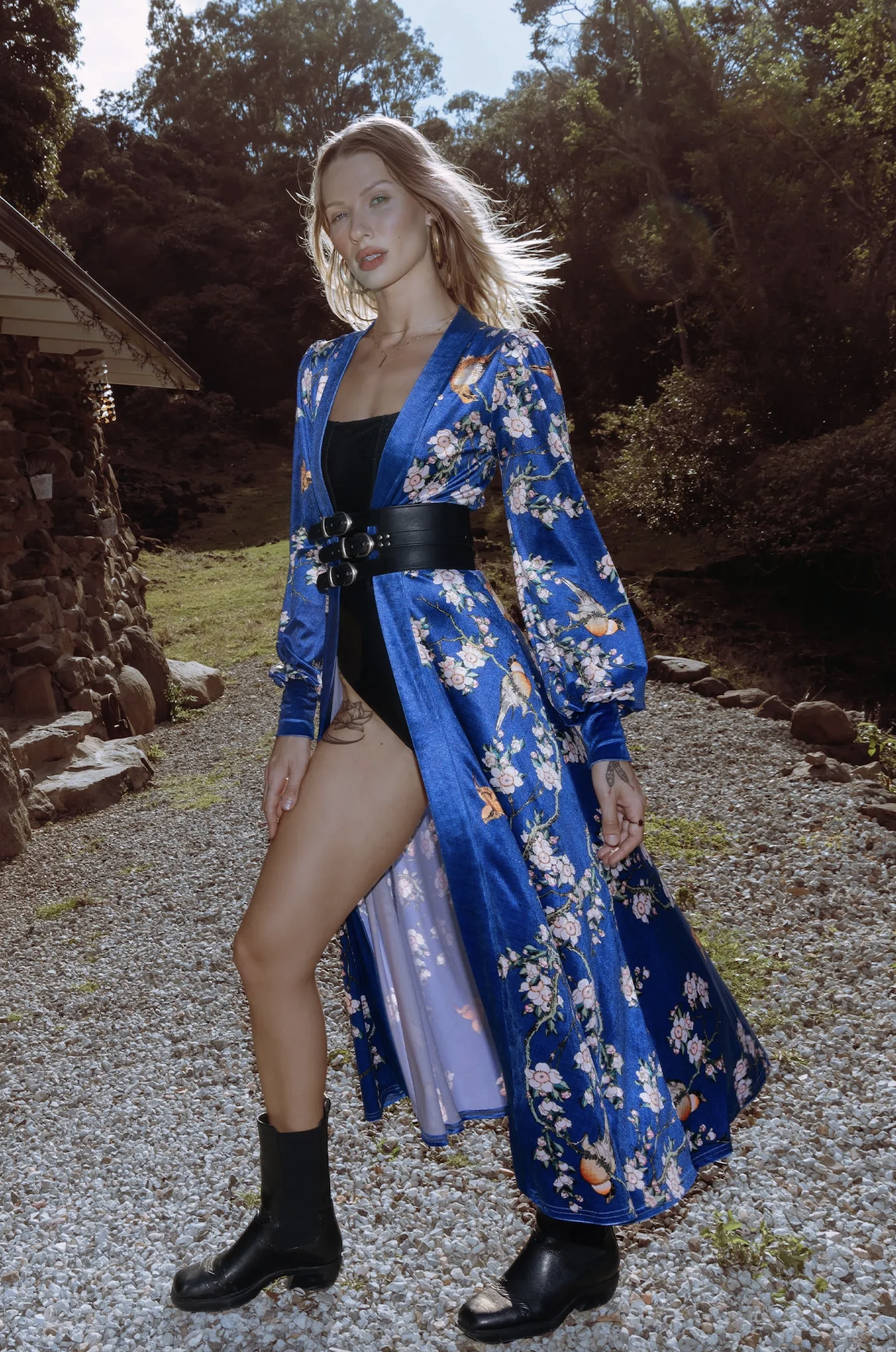 bullfinch-and-weeping-cherry-blossoms-velvet-maxi-jacket-campaign.png