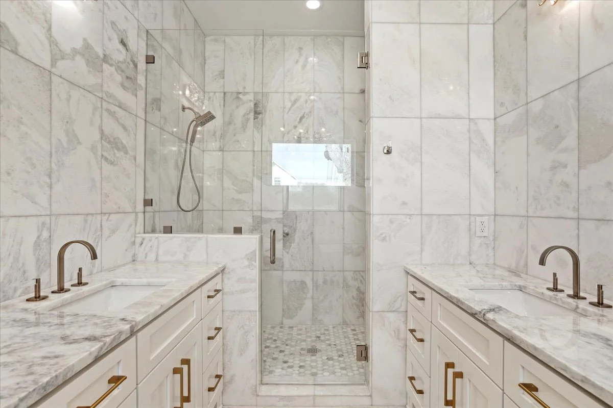 21-Bathroom-1.jpg