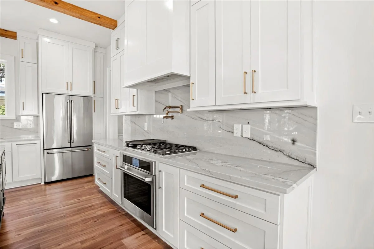 13-Kitchen.jpg