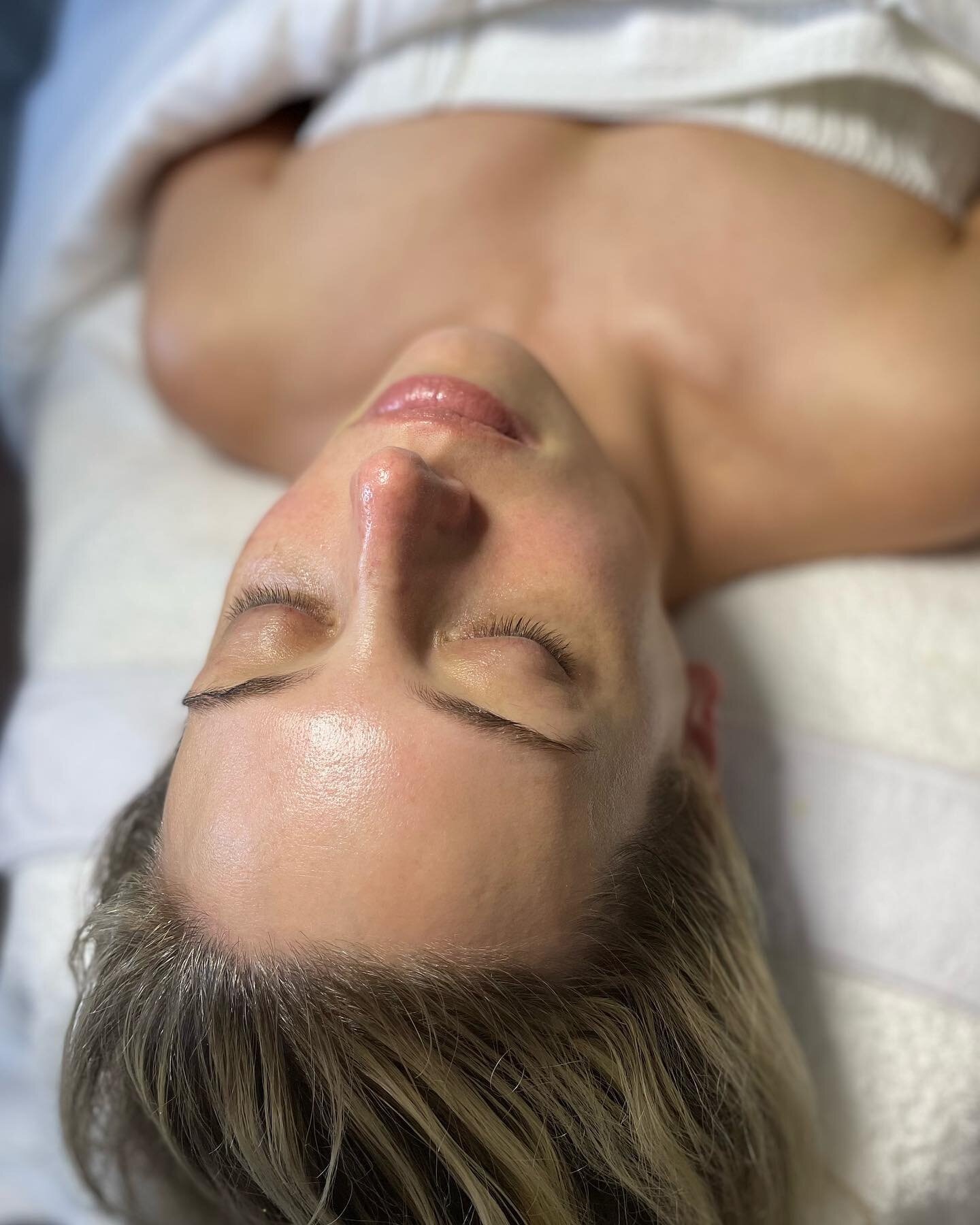 Not feeling yourself lately? ⁣
A facial can help that 💜⁣
⁣
Appointments available for October and on, get your skin on the right track by using the link in my bio to book! 
We do Dermaplane + Hydrafacial to keep her beautiful youthful complexion🤩
⁣