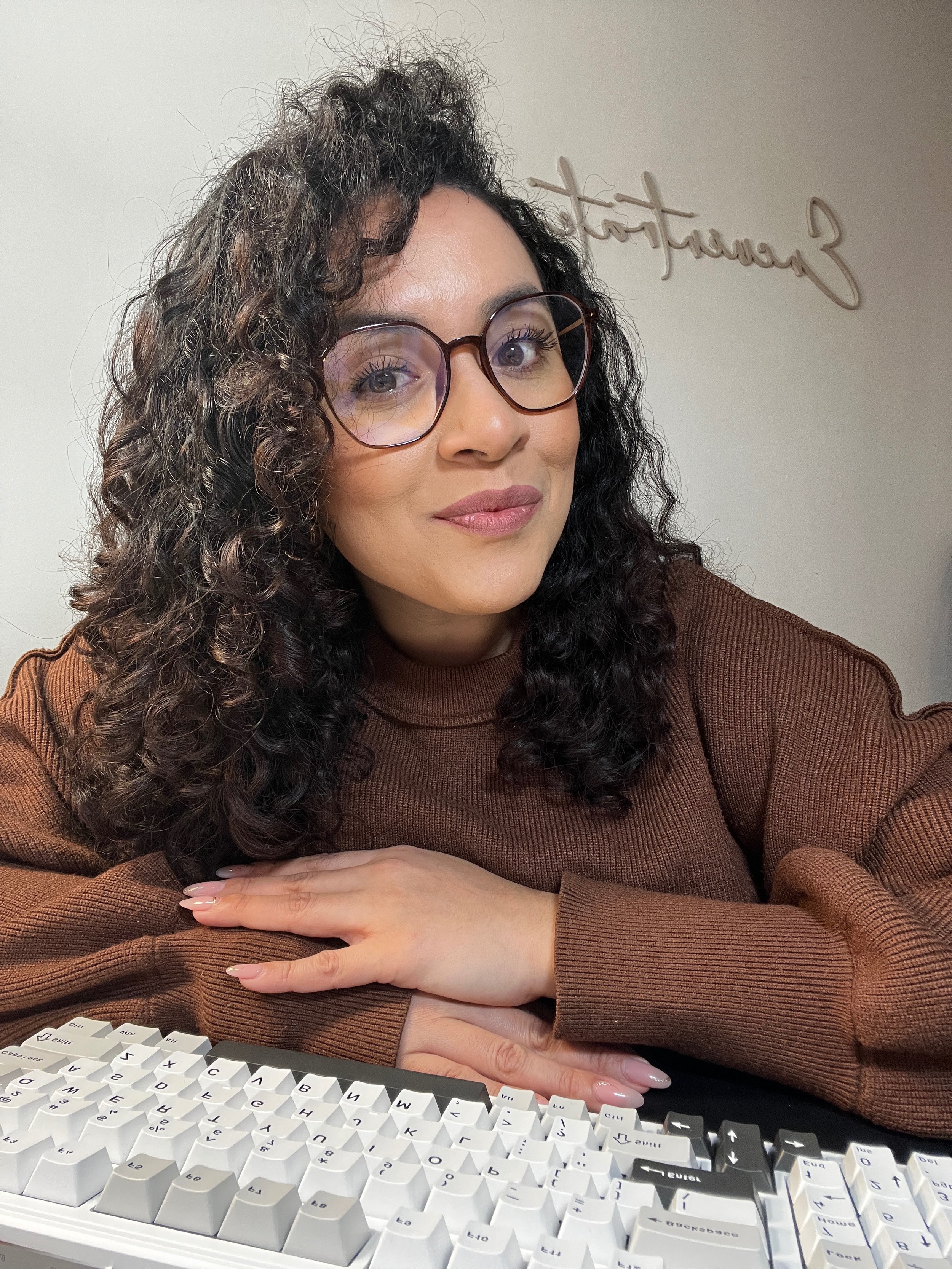 Latina Mental Health Therapist Corporate Anxiety