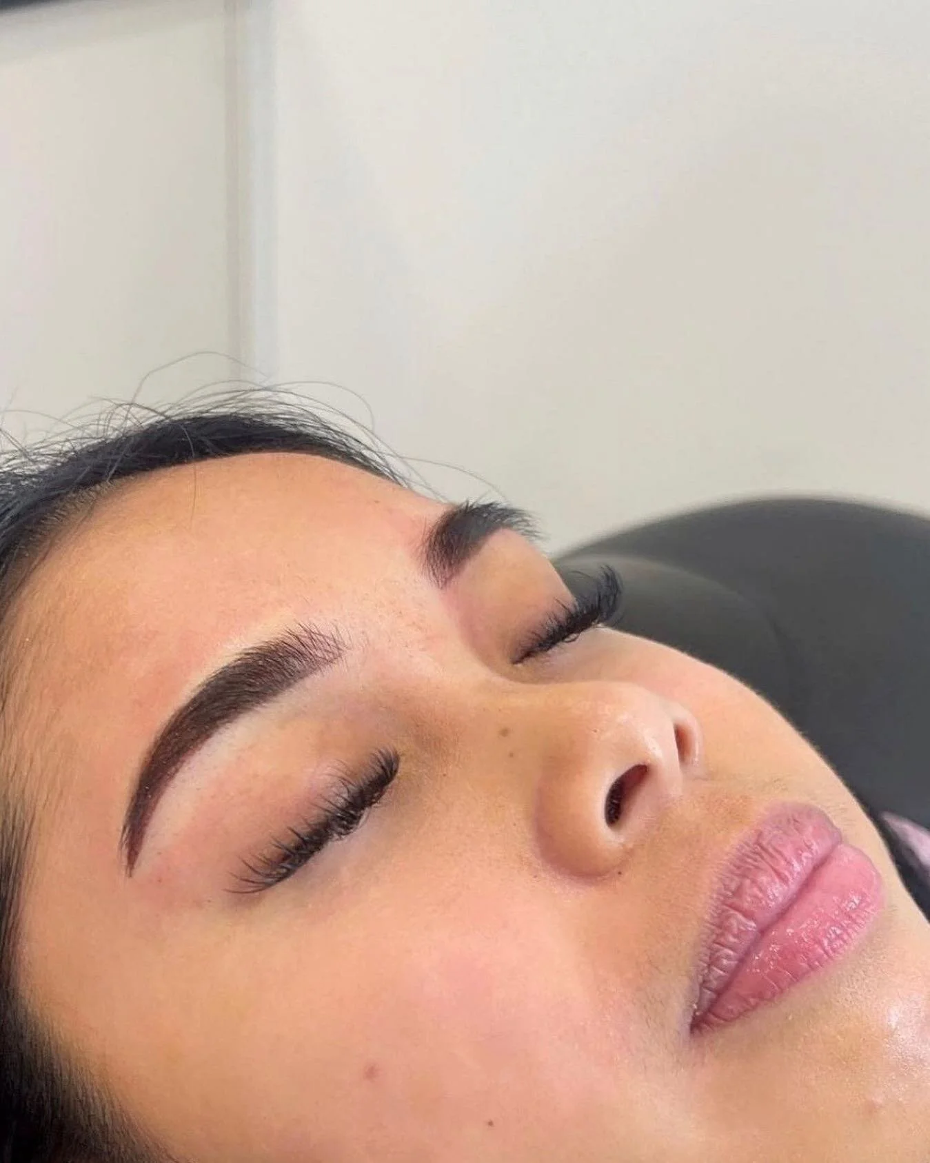 Gorgeous 😍

We provide you with perfect brows, shaped specifically to your face.

Have you visited our salon before?

#eyes #lashes #eyelashes #lashextensions #eyelashextensions #lashartist #lashlove #lashesfordays #lashtech #perthsmallbusiness #las