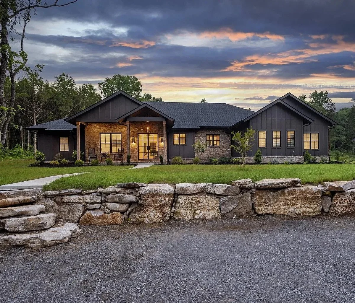 New Construction: A Bold Modern Farmhouse