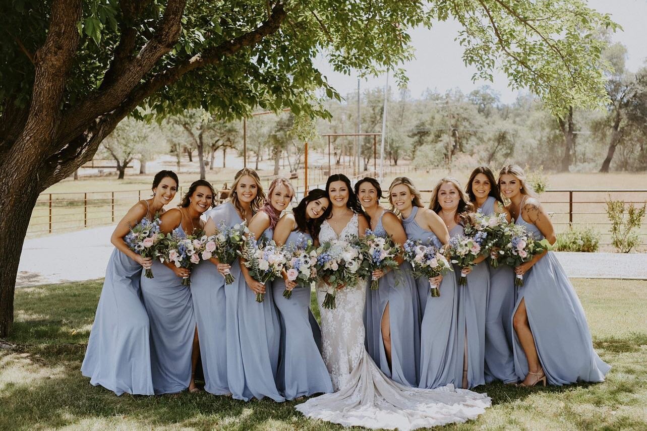 Alexa start playing 'Man I feel like a women by Shania Twain'

🌟Let's go girls🌟
What's a girl with out her girl gang✨

Being a small business owner and living in a small town. Watching this group of girls grow together and now seeing them have babi