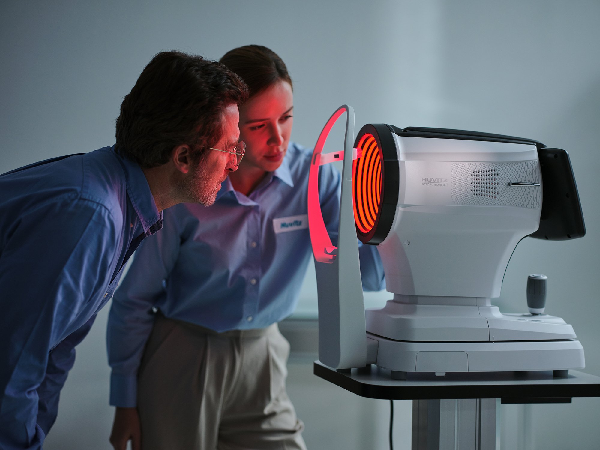 huvitz-optical-biometer-eye-exam-commercial-photography.jpg