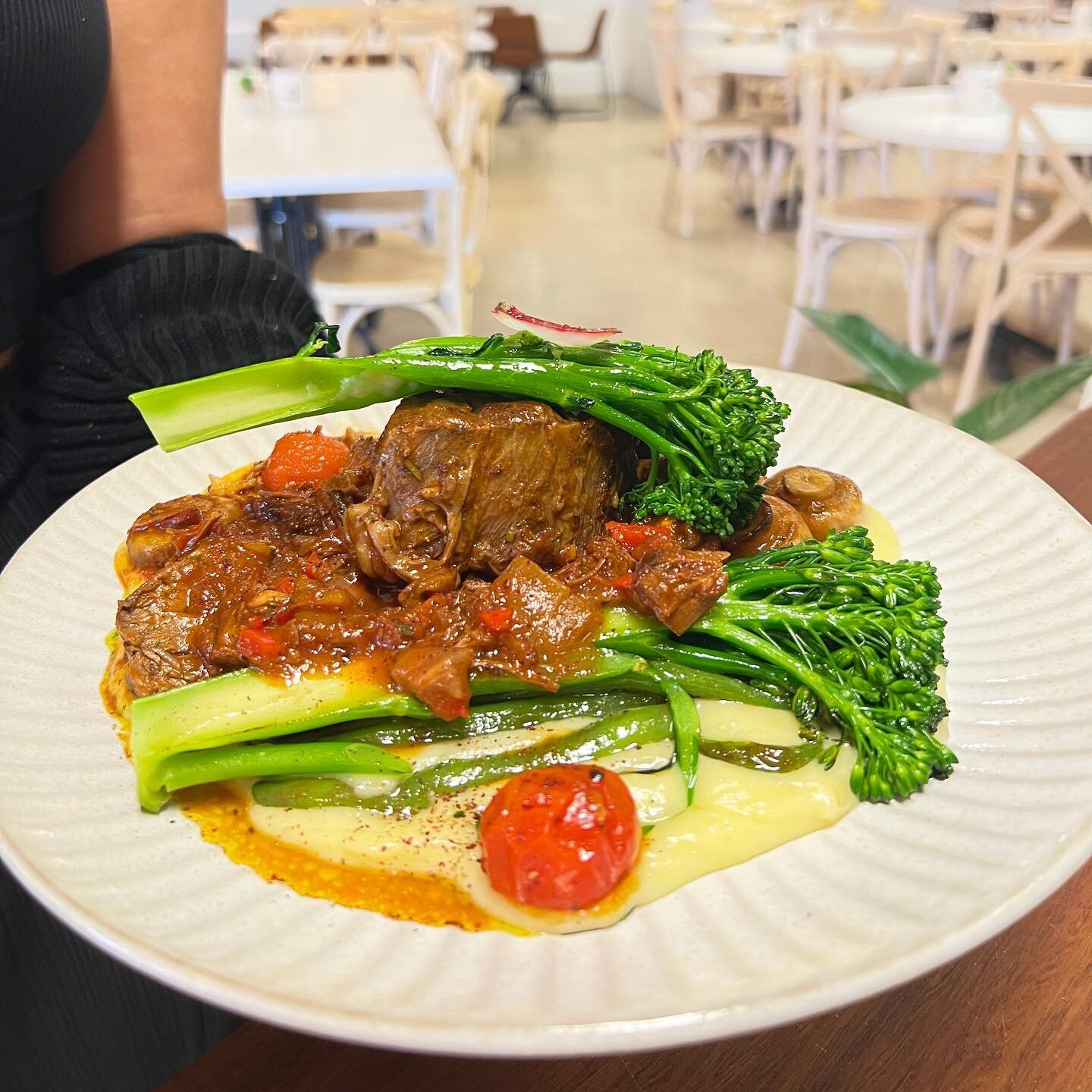 new chefs special this week, slow cooked beef served with mushroom, potato puree and green vegetables 🥔 🥬