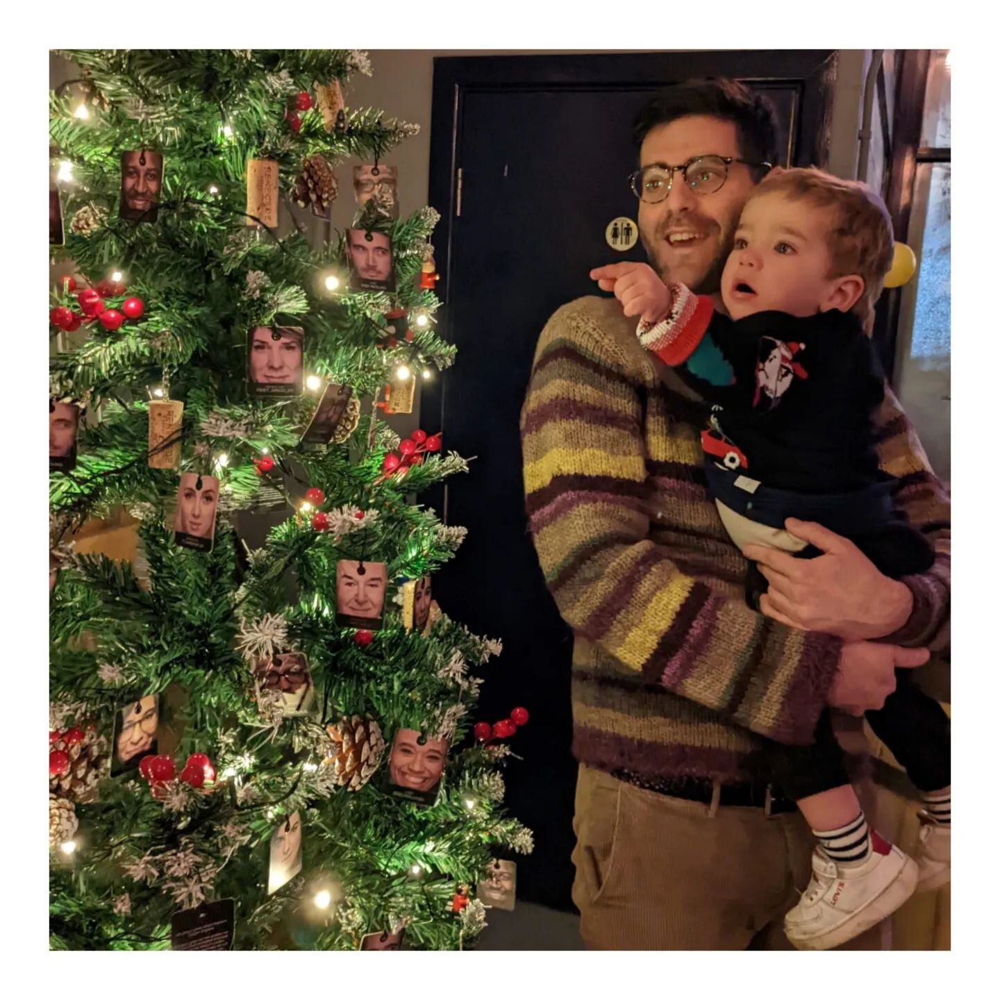 Kids adore @renegade_bethnalgreen and the Christmas tree of Renegade faces more than they love santa and presents. It's true!

Great photo @nuclear_cowgirl

Woop woop