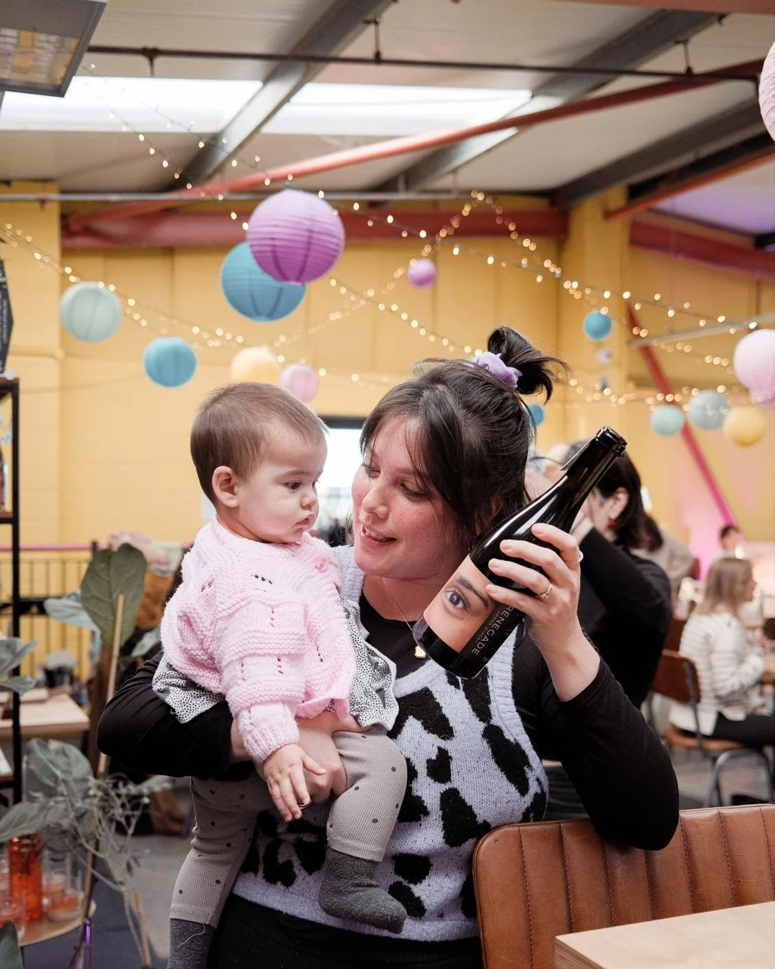 To all the incredible mums out there 💐

We&rsquo;re treating you to a complimentary glass of fizz this weekend on the house this Friday through Sunday.

Join us for Pinot &amp; Bambino on Friday afternoon, pop in on Saturday, or come for the best ro