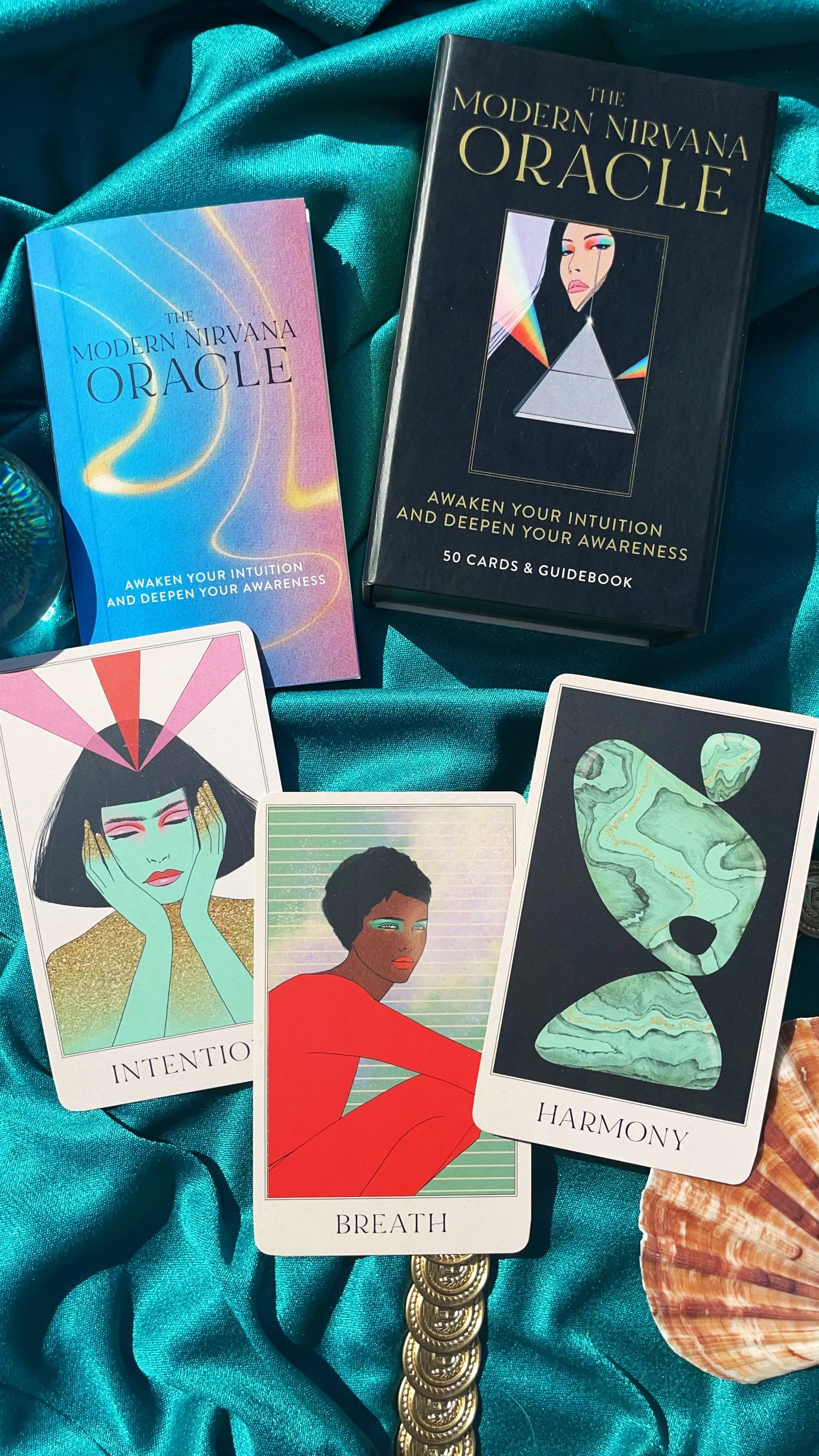 Modern Nirvana Oracle, Hachette, 2022