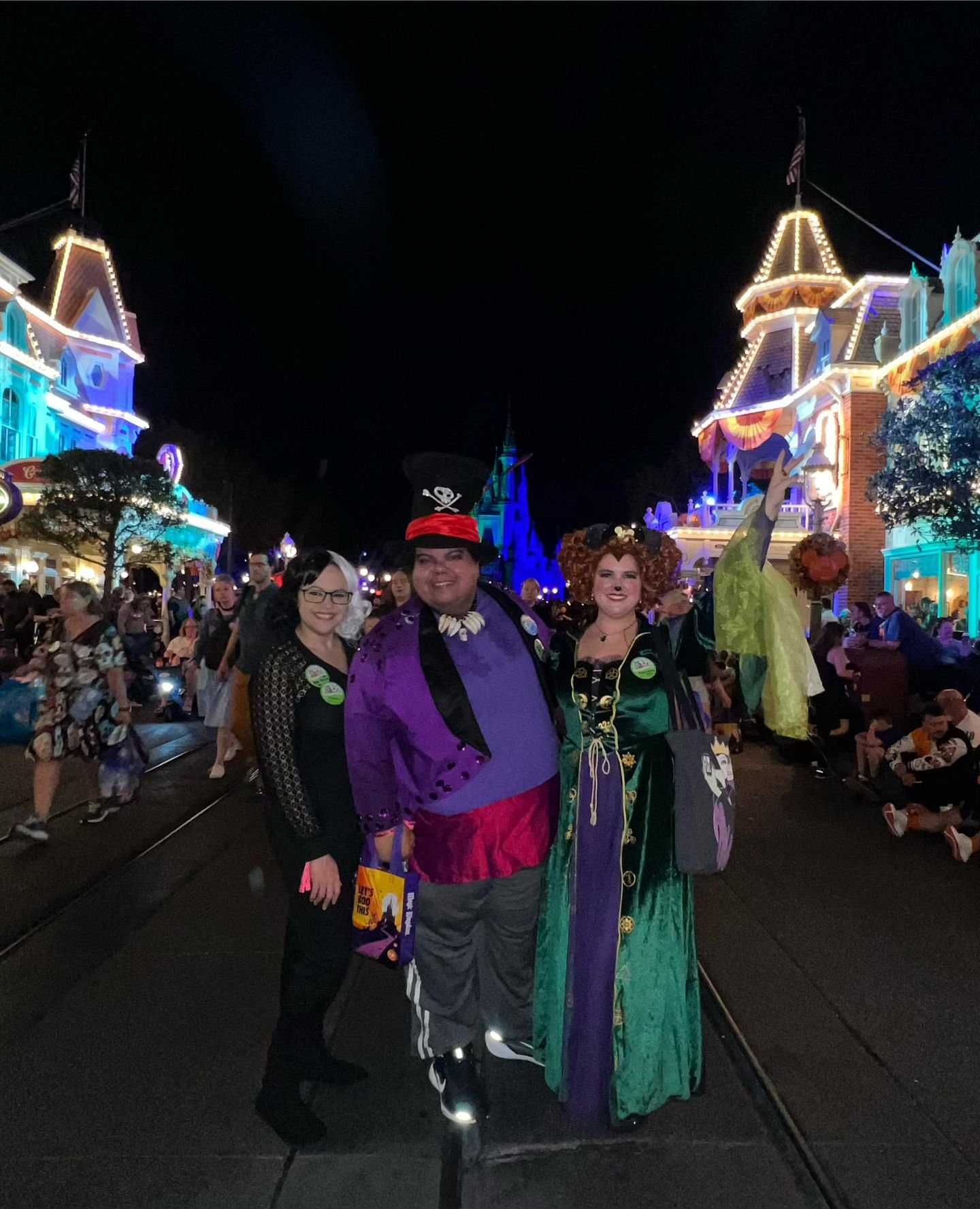 Disney Villains take over Mickey&rsquo;s Not So Scary Halloween Party 🎃👻✨ 

Bringing back last year&rsquo;s Winifred as Minnie was the best idea ever 😍 Seeing cast member&rsquo;s reactions was priceless 🥹🫶 (never throw away old costumes 😂) 

Dr