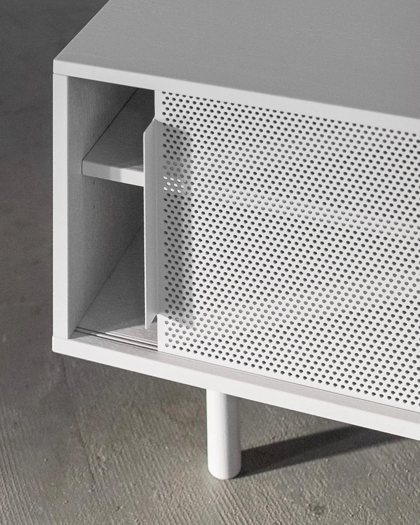Moir&eacute; sideboard + ☀️